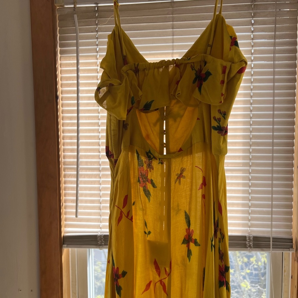 Urban Outfitters mustard floral dress - Picture 3 of 5